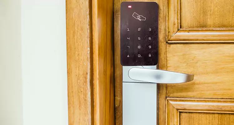 Keyless Hotel Door Locks Repair in Seminole, FL